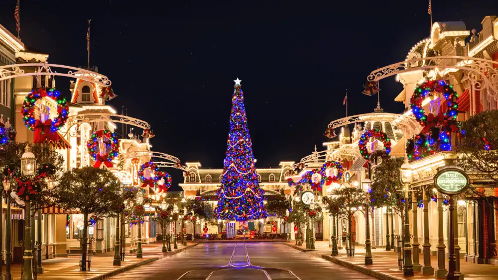 Hong Kong Disneyland Christmas Decorations