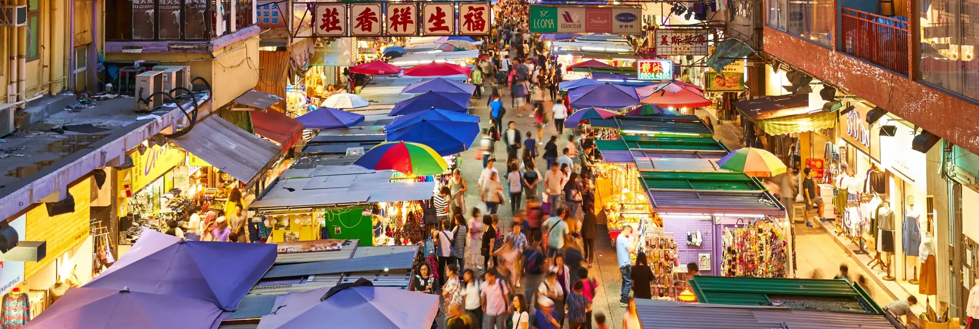 Ladies Market Mongkok – Hong Kong’s Best Bargain Shopping Spot